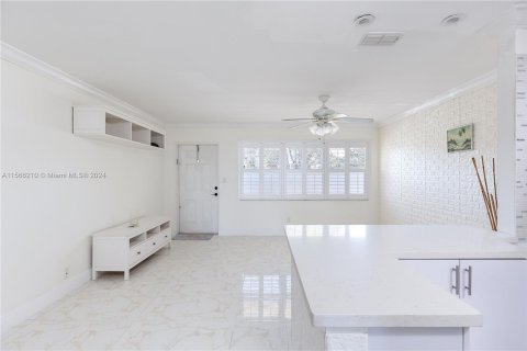 Condominio en venta en Sunrise, Florida, 1 dormitorio, 54.81 m2 № 1103029 - foto 4