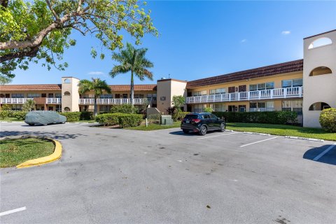Condominio en venta en Sunrise, Florida, 1 dormitorio, 54.81 m2 № 1103029 - foto 21