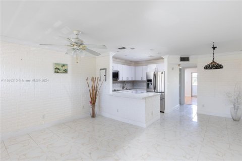 Condominio en venta en Sunrise, Florida, 1 dormitorio, 54.81 m2 № 1103029 - foto 3