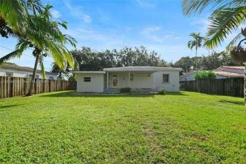 Villa ou maison à vendre à Miami Springs, Floride: 3 chambres, 105.54 m2 № 1291794 - photo 23