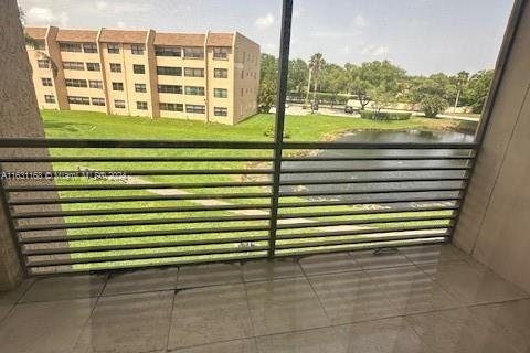 Condominio en venta en Sunrise, Florida, 2 dormitorios, 75.25 m2 № 1291795 - foto 11