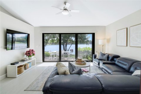 Casa en venta en Palm Beach Gardens, Florida, 2 dormitorios, 105.44 m2 № 1332296 - foto 19