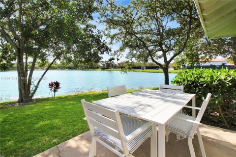 Casa en venta en Palm Beach Gardens, Florida, 2 dormitorios, 105.44 m2 № 1332296 - foto 22