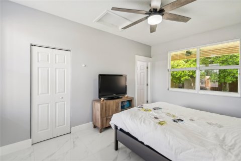 Villa ou maison à vendre à Pembroke Pines, Floride: 5 chambres, 254.74 m2 № 1174075 - photo 26