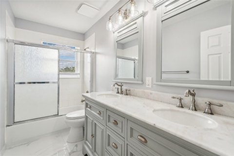 Villa ou maison à vendre à Pembroke Pines, Floride: 5 chambres, 254.74 m2 № 1174075 - photo 10