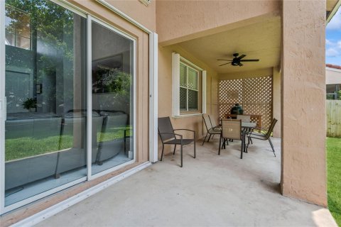 Villa ou maison à vendre à Pembroke Pines, Floride: 5 chambres, 254.74 m2 № 1174075 - photo 4