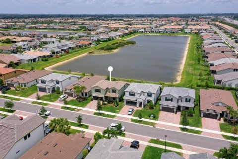 Villa ou maison à vendre à Lake Worth, Floride: 5 chambres, 257.9 m2 № 1174032 - photo 10