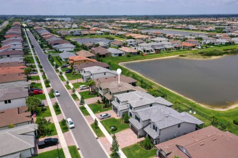 Villa ou maison à vendre à Lake Worth, Floride: 5 chambres, 257.9 m2 № 1174032 - photo 9