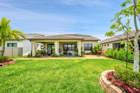 Villa ou maison à vendre à Lake Worth, Floride: 5 chambres, 257.9 m2 № 1174032 - photo 15