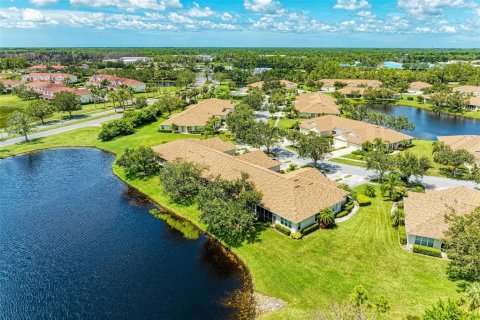 Villa ou maison à vendre à North Port, Floride: 2 chambres, 116.59 m2 № 1265557 - photo 8