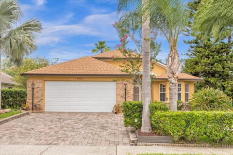 Casa en venta en Orlando, Florida, 3 dormitorios, 140.65 m2 № 1265592 - foto 1