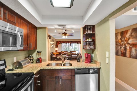 Copropriété à vendre à Deerfield Beach, Floride: 2 chambres, 111.48 m2 № 1160608 - photo 13