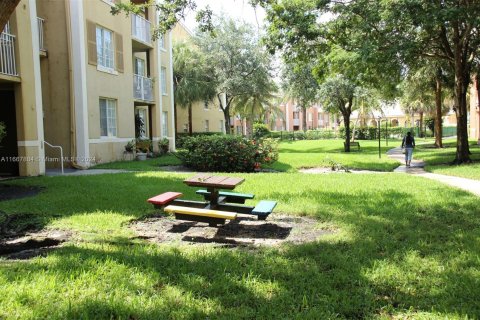 Condominio en venta en Pembroke Pines, Florida, 3 dormitorios, 115.2 m2 № 1410832 - foto 28