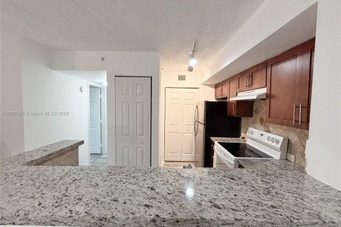 Condominio en venta en Pembroke Pines, Florida, 3 dormitorios, 115.2 m2 № 1410832 - foto 4