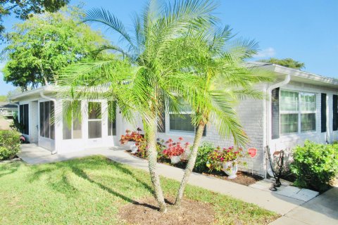 Condominio en venta en Boynton Beach, Florida, 2 dormitorios, 115.01 m2 № 880833 - foto 1