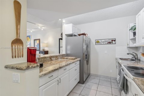 Copropriété à vendre à Fort Lauderdale, Floride: 2 chambres, 119.01 m2 № 1380617 - photo 20