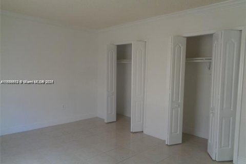 Copropriété à vendre à North Miami Beach, Floride: 1 chambre, 56.21 m2 № 1380618 - photo 4