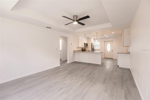 Villa ou maison à vendre à Punta Gorda, Floride: 2 chambres, 89.37 m2 № 1113942 - photo 8