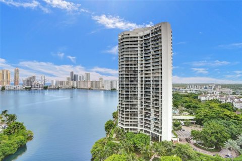 Condo in Aventura, Florida, 3 bedrooms  № 1345581 - photo 6