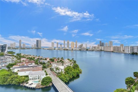 Condo in Aventura, Florida, 3 bedrooms  № 1345581 - photo 7