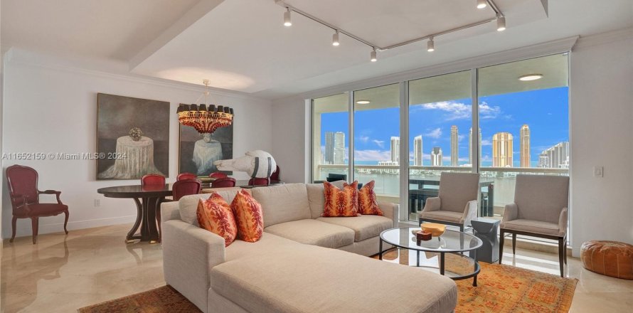 Condo in Aventura, Florida, 3 bedrooms  № 1345581