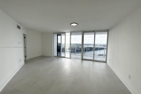 Condominio en venta en Miami Beach, Florida, 2 dormitorios, 113.34 m2 № 1345621 - foto 6