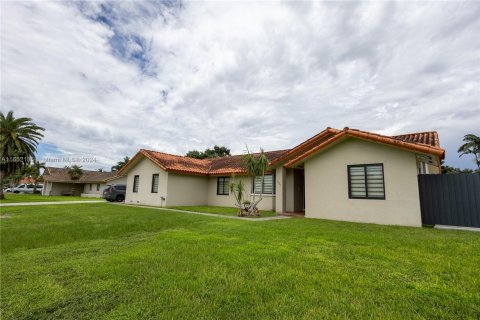 Villa ou maison à vendre à Homestead, Floride: 4 chambres, 193.79 m2 № 1345667 - photo 3