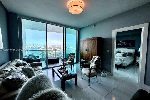 Condo in Miami, Florida, 1 bedroom  № 1388027 - photo 21