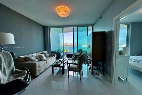 Condo in Miami, Florida, 1 bedroom  № 1388027 - photo 19