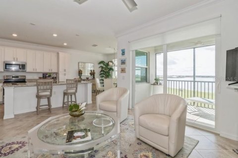 Copropriété à vendre à Punta Gorda, Floride: 2 chambres, 107.21 m2 № 842280 - photo 9