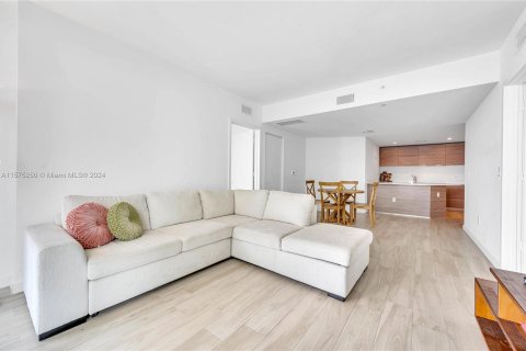 Copropriété à vendre à Miami, Floride: 2 chambres, 89.28 m2 № 1141624 - photo 7