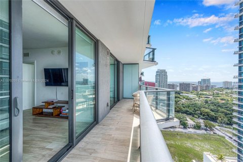 Condominio en venta en Miami, Florida, 2 dormitorios, 89.28 m2 № 1141624 - foto 1