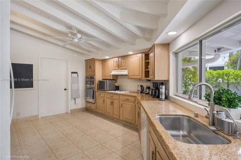 Villa ou maison à vendre à Fort Lauderdale, Floride: 3 chambres, 235.04 m2 № 1305982 - photo 22