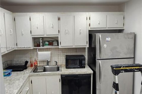 Condo in Aventura, Florida, 1 bedroom  № 1316088 - photo 20