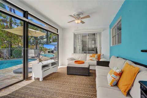 Casa en venta en Hollywood, Florida, 3 dormitorios, 180.6 m2 № 1351921 - foto 13