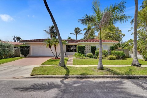 Casa en venta en Hollywood, Florida, 3 dormitorios, 180.6 m2 № 1351921 - foto 2