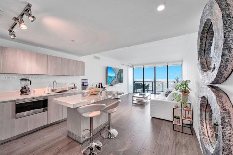 Copropriété à vendre à Miami, Floride: 3 chambres, 141.77 m2 № 1351874 - photo 1