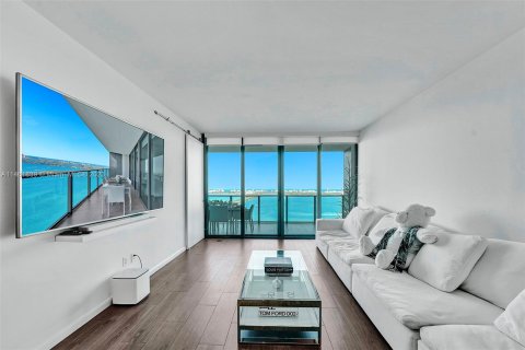 Condo in Miami, Florida, 3 bedrooms  № 1351874 - photo 4