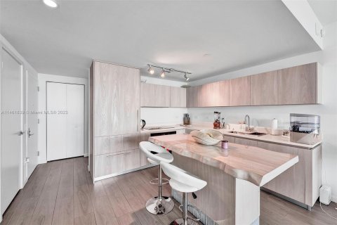 Copropriété à vendre à Miami, Floride: 3 chambres, 141.77 m2 № 1351874 - photo 6