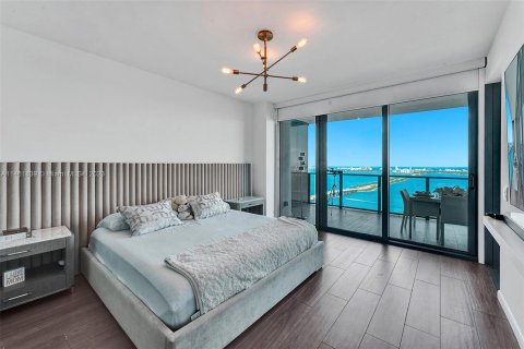 Copropriété à vendre à Miami, Floride: 3 chambres, 141.77 m2 № 1351874 - photo 2