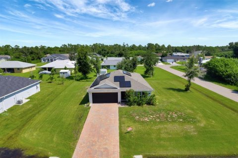 Villa ou maison à vendre à Punta Gorda, Floride: 4 chambres, 137.96 m2 № 1326929 - photo 1