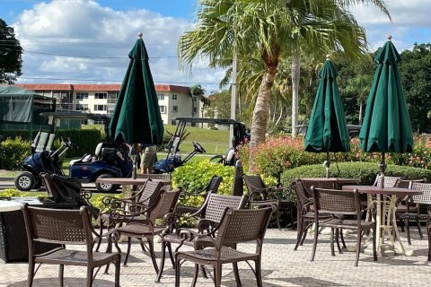 Copropriété à vendre à Pembroke Pines, Floride: 2 chambres, 99.41 m2 № 1128024 - photo 11