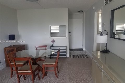 Copropriété à vendre à Fort Lauderdale, Floride: 2 chambres, 75.62 m2 № 1415283 - photo 4