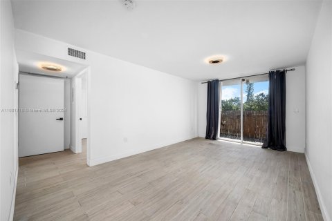 Condominio en venta en Miami, Florida, 2 dormitorios, 86.31 m2 № 1415318 - foto 10