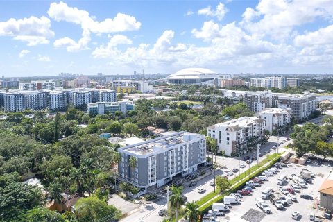 Condominio en venta en Miami, Florida, 2 dormitorios, 86.31 m2 № 1415318 - foto 4