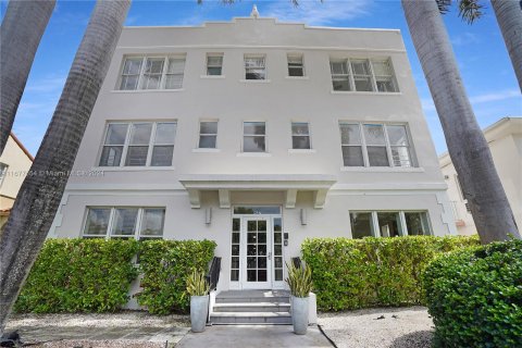 Copropriété à vendre à Miami Beach, Floride: 2 chambres, 70.61 m2 № 1404350 - photo 2