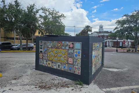 Propiedad comercial en venta en Tarpon Springs, Florida, 1217.39 m2 № 1399402 - foto 25