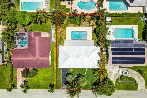 Villa ou maison à vendre à Lighthouse Point, Floride: 3 chambres, 132.94 m2 № 656237 - photo 12