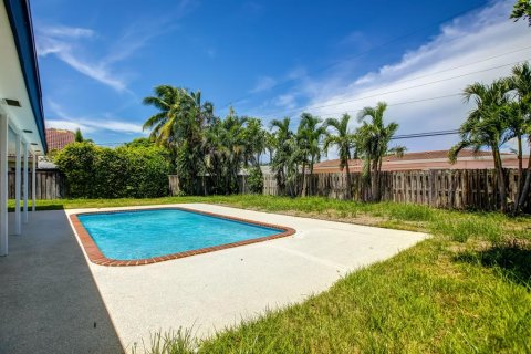 Villa ou maison à vendre à Lighthouse Point, Floride: 3 chambres, 132.94 m2 № 656237 - photo 14