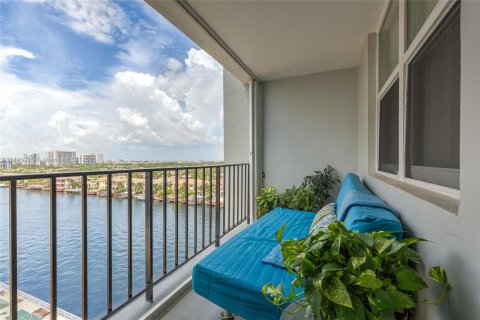 Condominio en venta en Hollywood, Florida, 1 dormitorio, 80.82 m2 № 862326 - foto 8